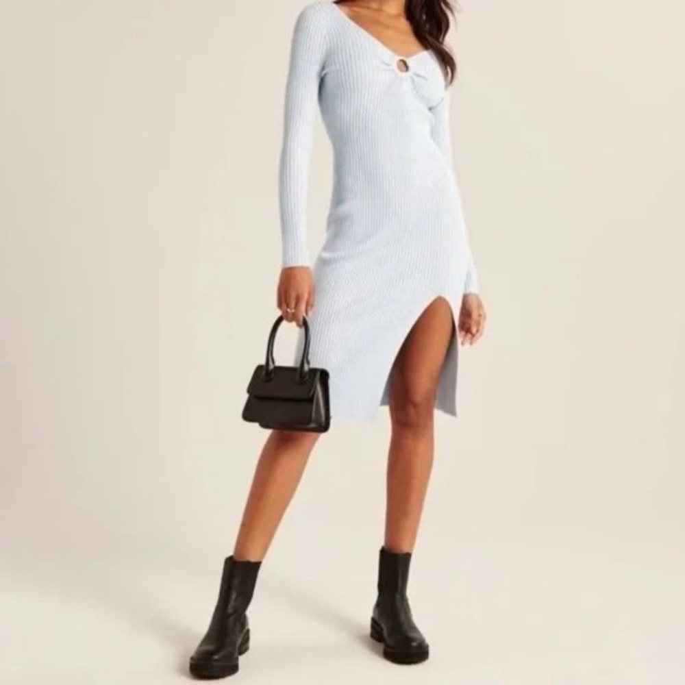Light Blue Long-Sleeve O-Ring Sweater Midi
Dress